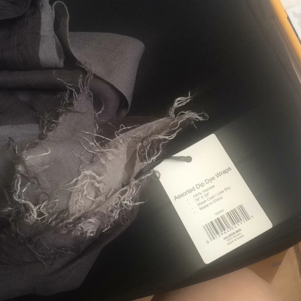 FINAL MARKDOWN Brand new ladies wrap